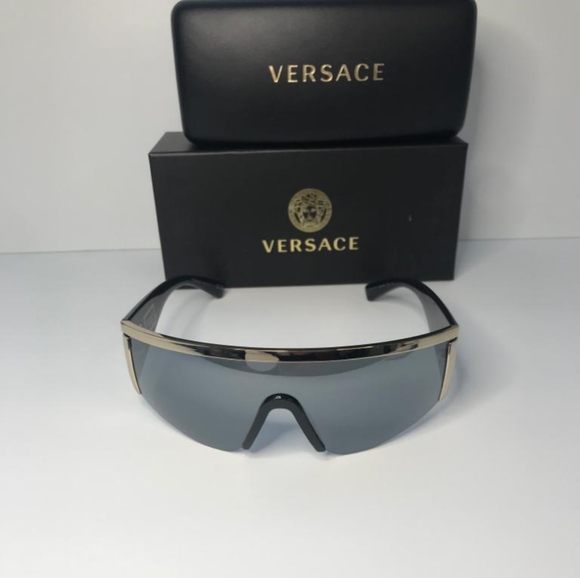 New- 💯 Original Versace Sunglasses Men's 2197 1261/87 Matte Black/Grey Lenses - Picture 8 of 15